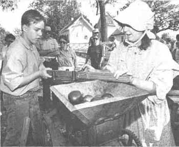 Young volunteers at Kline Creek Rarm in Winfield