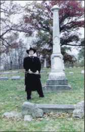 ih091104-4.jpg